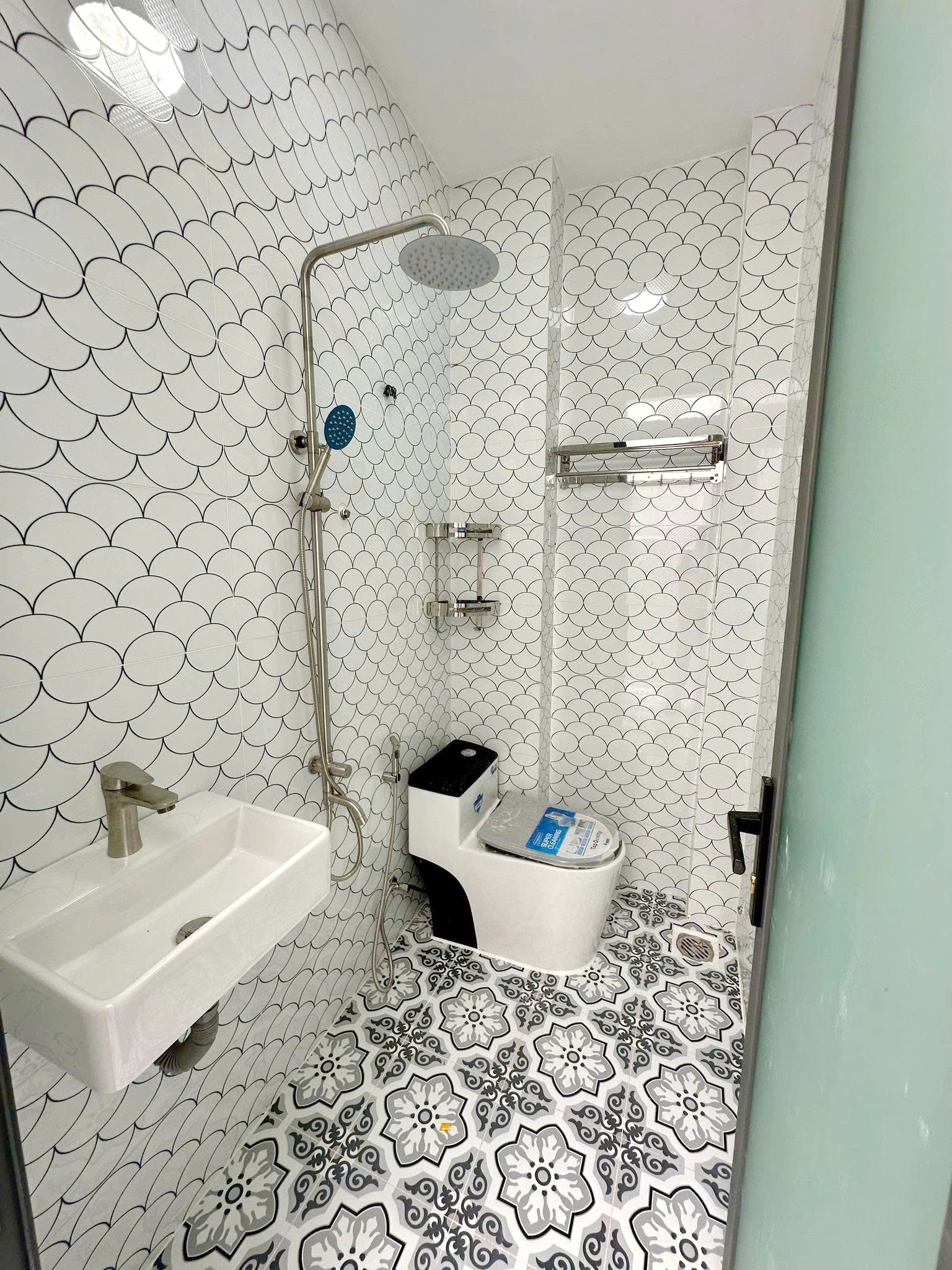 Nhà mới 1 lầu đúc/3PN hẻm 8m oto trước cửa Âu Dương Lân P3Q8 - Ảnh 3