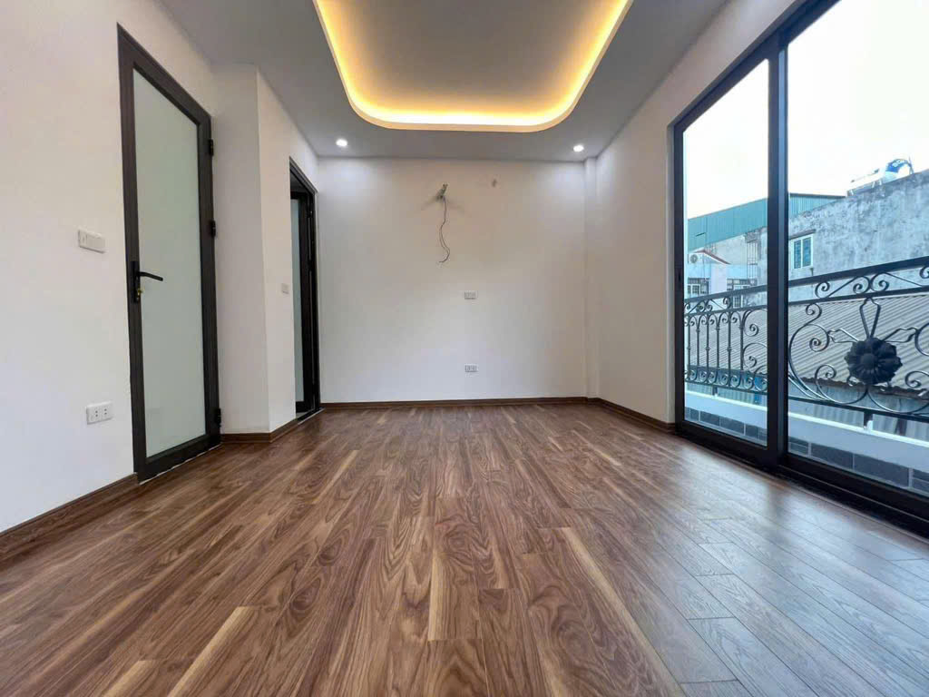 BÁN NHÀ ĐẸP PHỐ TÂN MAI, HOÀNG MAI  30,2m2 - 5 tầng - Giá 6,65 tỷ - Ảnh 2