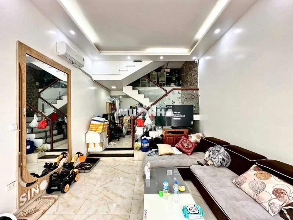 Bán nhà lô 7 Lê Hồng Phong, 40m 4 tầng, Giá 3.85 tỉ gần BigC - Ảnh 1