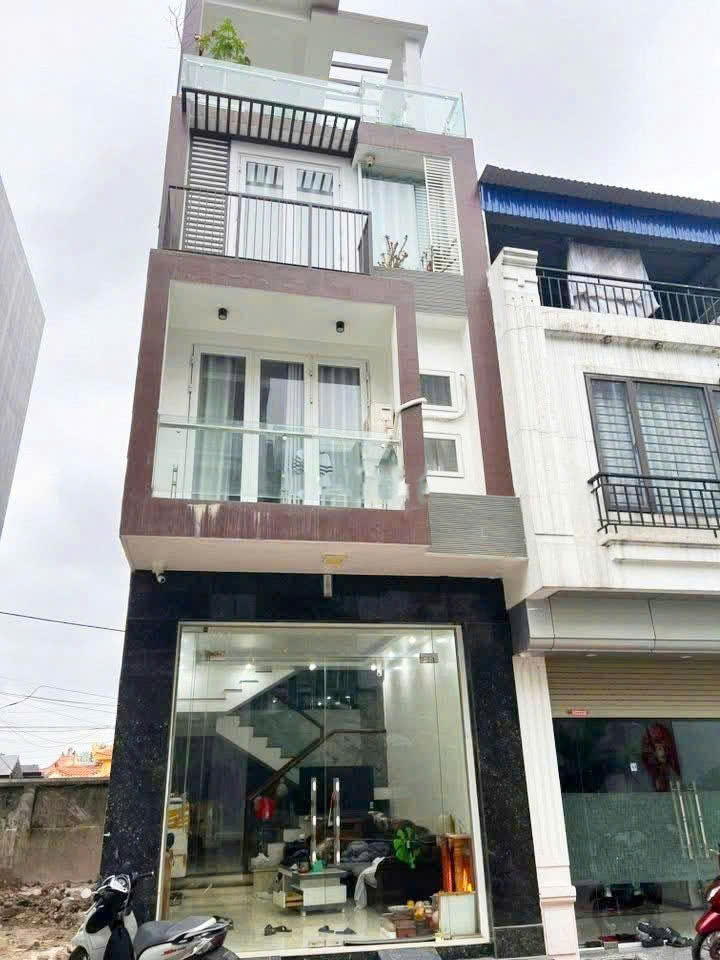 Bán nhà lô 7 Lê Hồng Phong, 40m 4 tầng, Giá 3.85 tỉ gần BigC - Ảnh chính