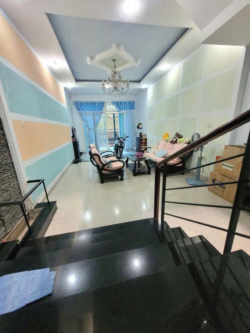 BÁN NHÀ 2 TẦNG HẺM XE HƠI SÁT MT THẠNH LỘC 19 NGAY NGÃ TƯ GA- DT 5,5x20 (110m2) 4PN chỉ hơn - Ảnh 2