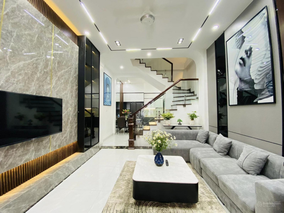 Bán nhà Bằng Liệt - Linh Đàm, 56m2 x 4 tầng, đẹp, gần đường, giá 7.9 tỷ, ngõ to, rộng - Ảnh chính