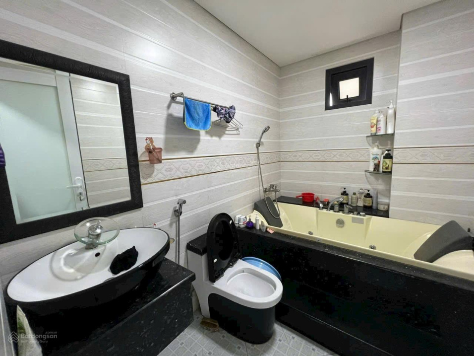 Bán nhà hẻm xe tải 1 trục đường Nguyễn Văn Đậu, DT: 68,3m2 (6x14m) + 4 lầu hoàn công đầy đủ - Ảnh 4