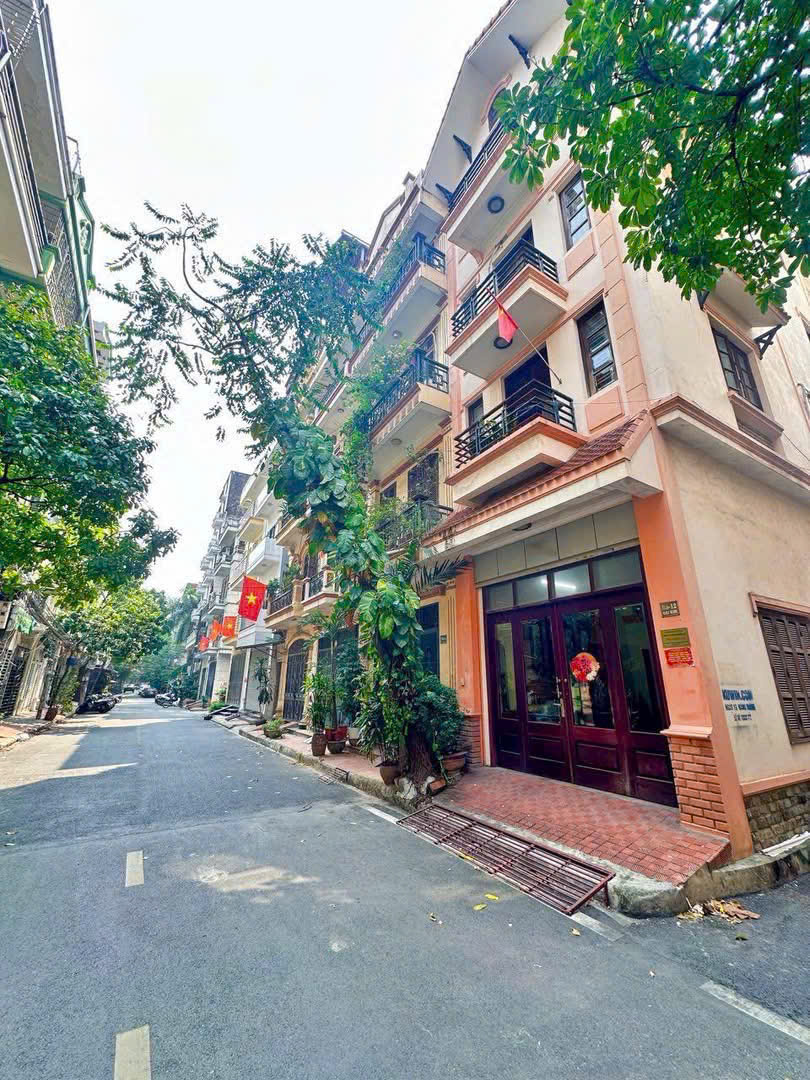 Vua của cái loại F0, phân lô ngoại giao đoàn ,Xuân La- vỉa hè 2 bên,60m2,mt5m, 2 thoang ,hơn 18 tỷ - Ảnh chính