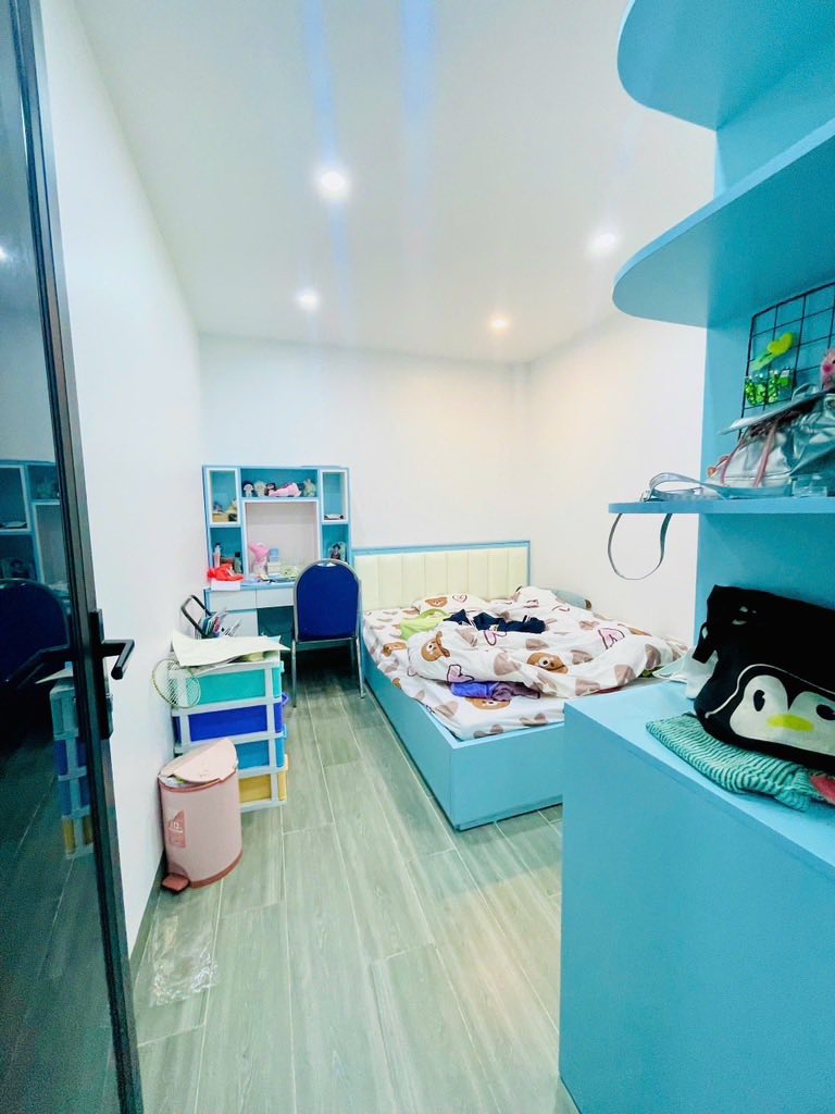 Bán gấp - Vincom Nguyễn Xí - 75m2 - 3 tầng - 3PN - HXH - PL chuẩn - Ảnh 2