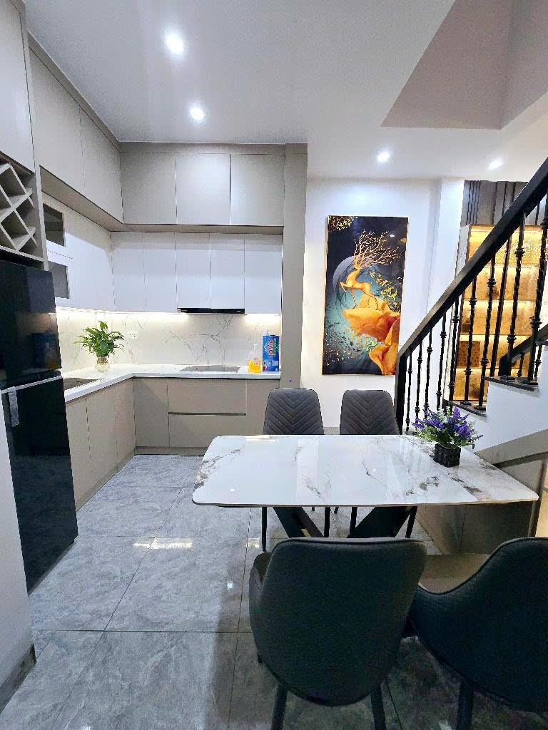 NHÀ CHÍNH CHỦ - GIÁ TỐT - Vị Trí Đẹp Tại Khương Trung, Thanh Xuân, TPHN - Ảnh 2