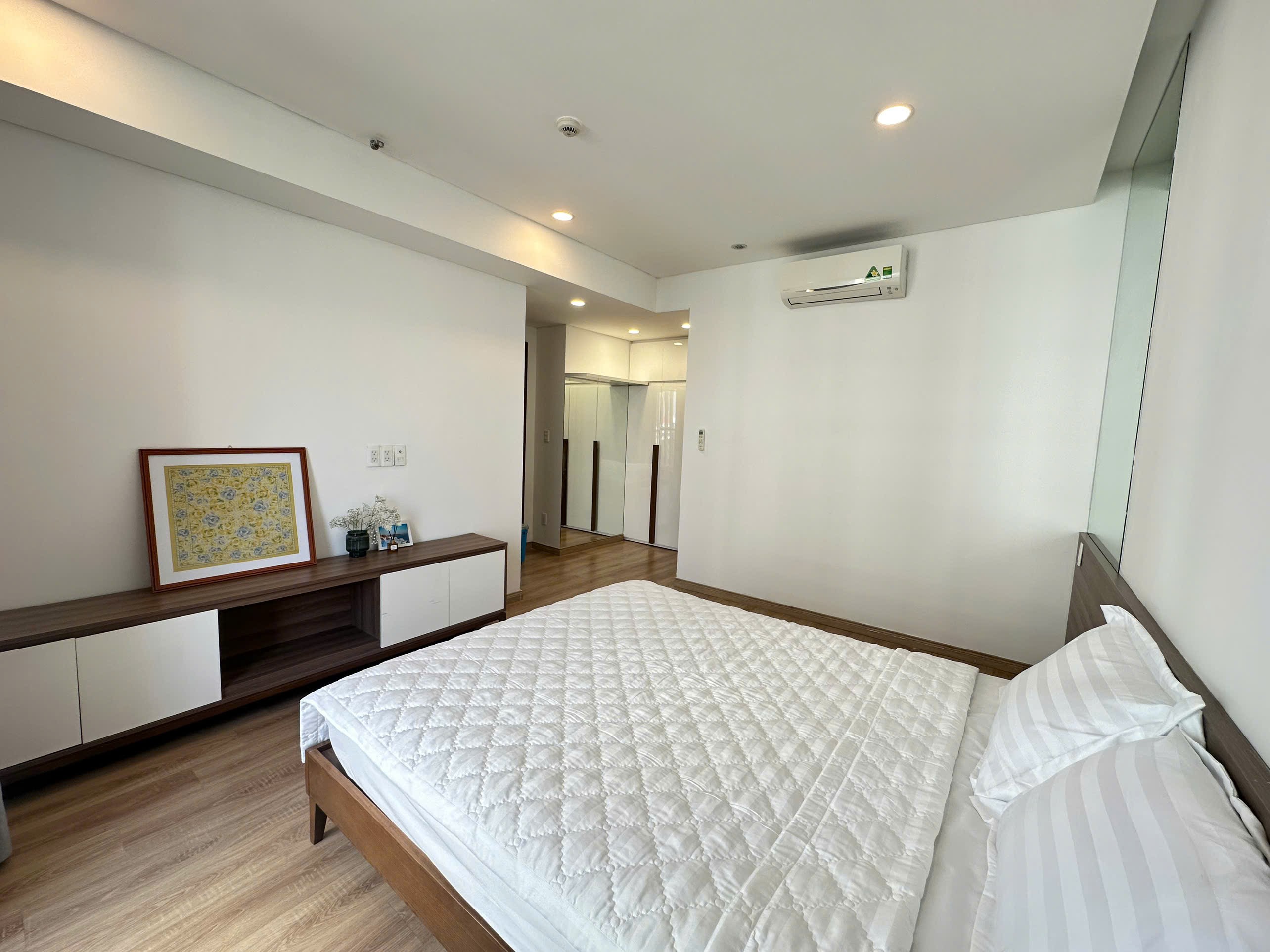 Cần cho thuê căn hộ Green valley, PMH, Q7, DT 128m2, TK 3PN nhà mới đẹp, giá chỉ 26 triệu - Ảnh 4