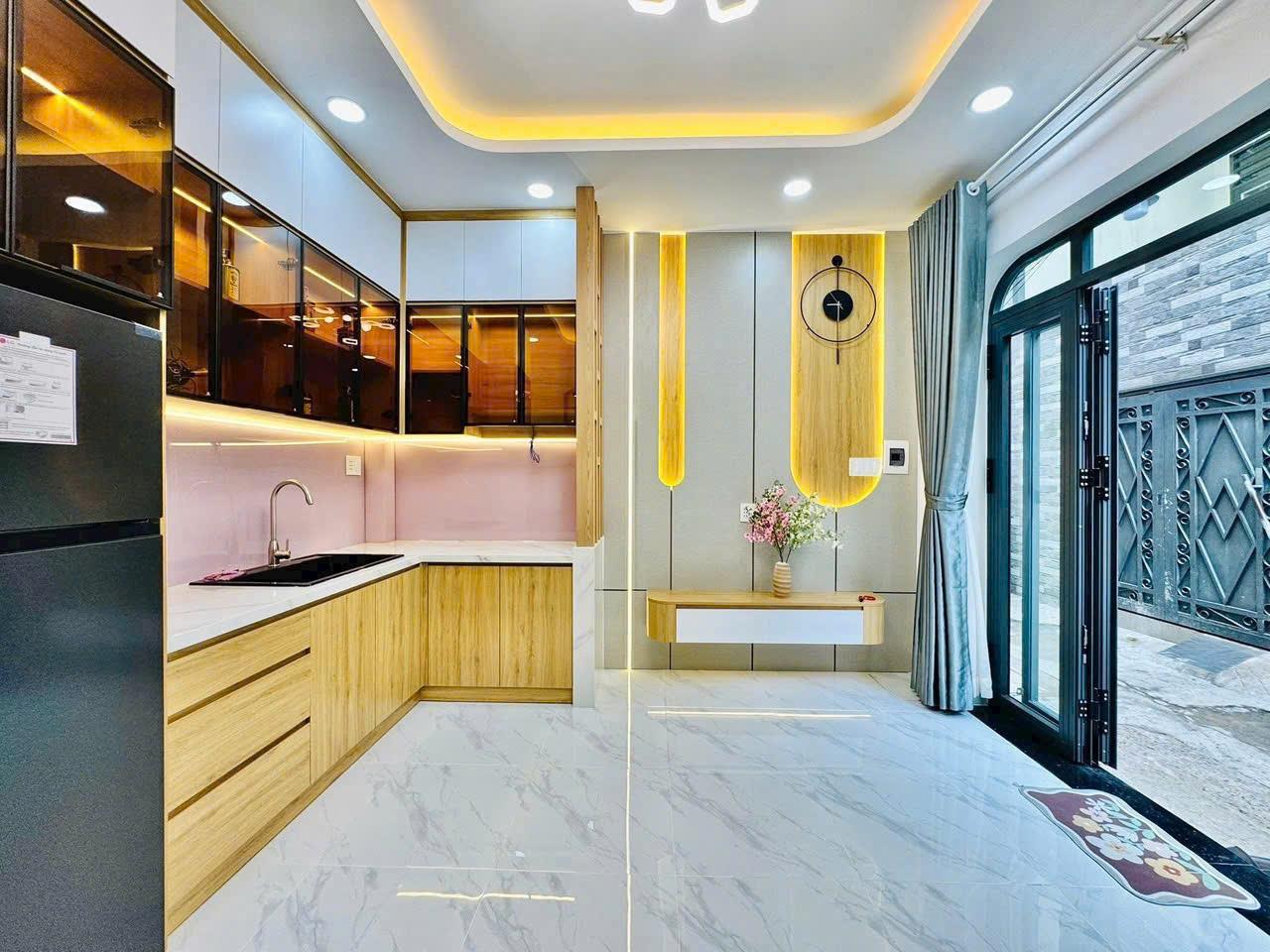 --Bán nhà hẻm Lạc Long Quân, phường 8, Tân Bình (4,3x11) hơn 6 tỷ - Ảnh 3