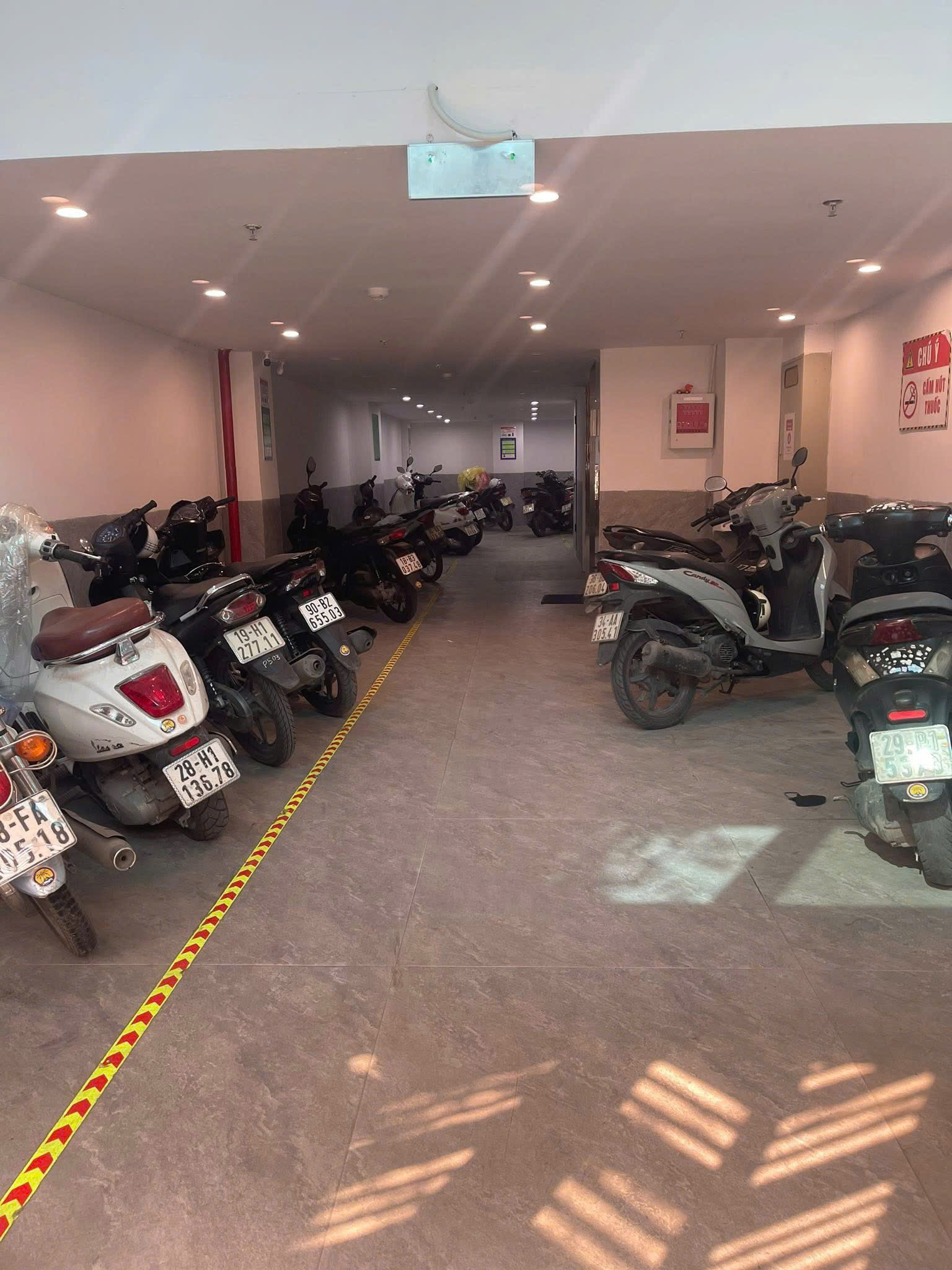 Mặt Hồ - Bán Tòa Apartment (CHDV) Phố Hoàng Ngân (Quan Nhân) 96/100m, 8Tầng 35 Tỷ - Ảnh 1