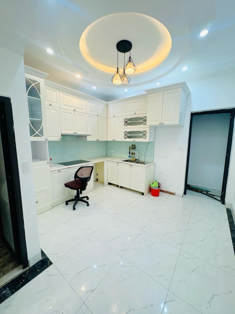 BÁN NHÀ THÁI HÀ ĐỐNG ĐA, NHÀ MỚI XÂY, PHÂN LÔ CÁN BỘ, THIẾT KẾ HIỆN ĐẠI, Ô TÔ ĐẬU CỬA, 40M2, 4 TẦNG, 14TỶ - Ảnh 1