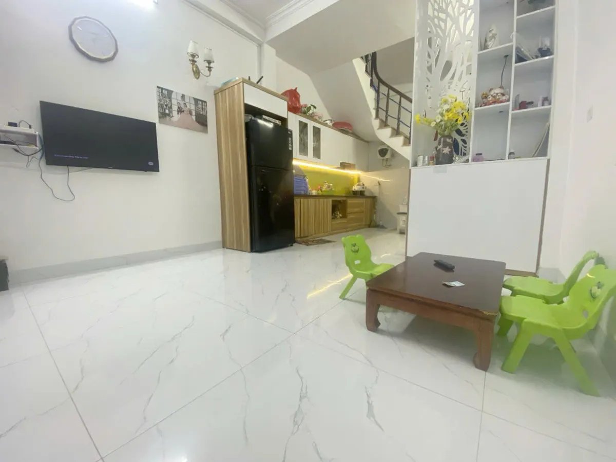 Bán nhà  Định Công 34m2, 5 tầng. mặt tiền 3.9m giá  6.9 tỷ Hoàng Mai Hà Nội - Ảnh 4