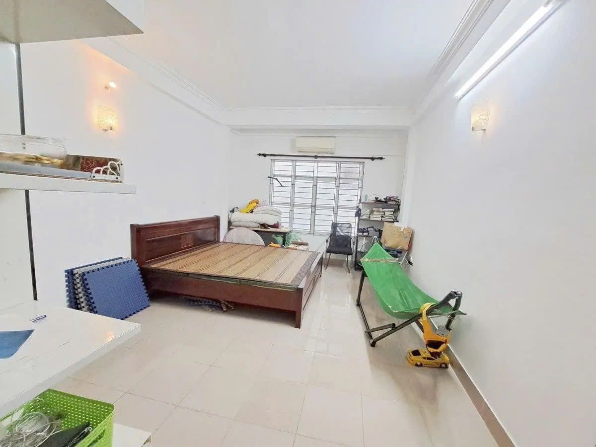 Bán nhà  Định Công 34m2, 5 tầng. mặt tiền 3.9m giá  6.9 tỷ Hoàng Mai Hà Nội - Ảnh 1