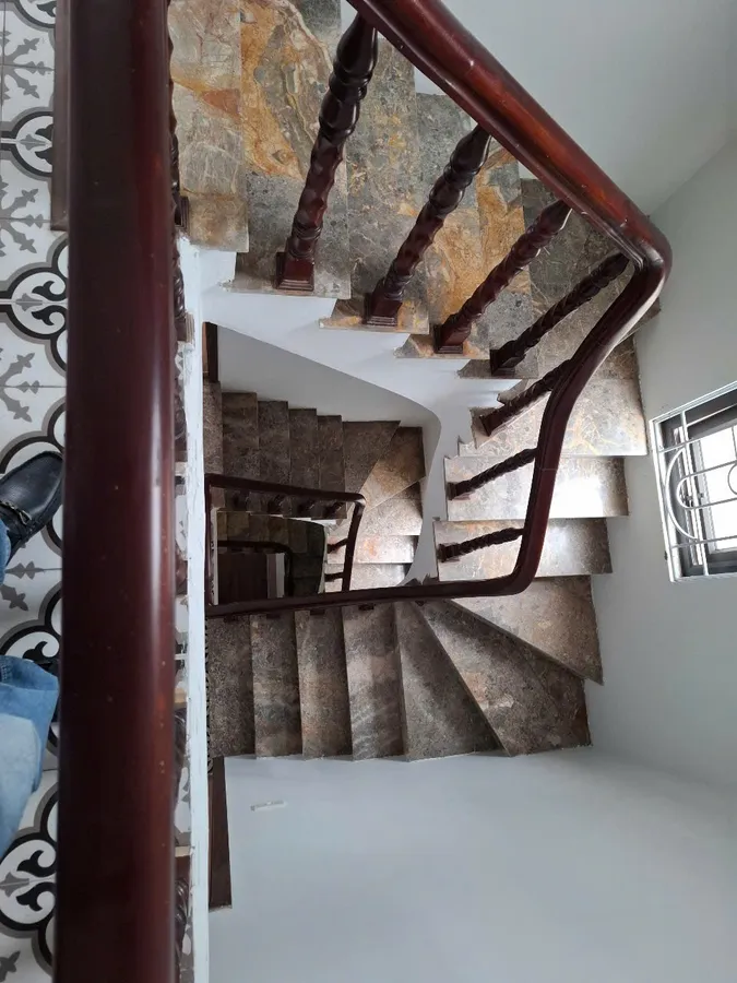 bán nhà  Vĩnh Hưng 41m2. 5 tầng. mặt tiền10m. giá 6.5 tỷ Hoàng Mai Hà Nội - Ảnh 1