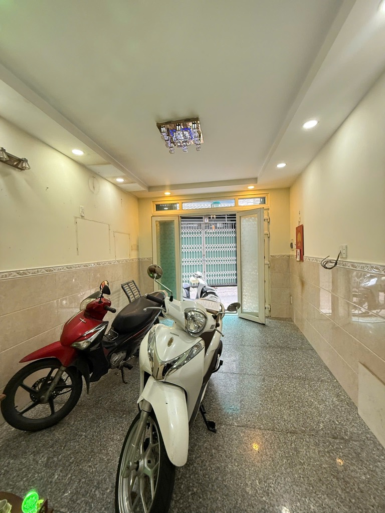 Quận 10 Ngay Ngã 7 Lý Thái Tổ - 5 tầng - 7PN chỉ hơn 5 tỷ - Ảnh chính