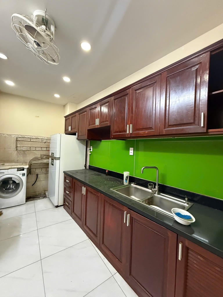 Quận 10 Ngay Ngã 7 Lý Thái Tổ - 5 tầng - 7PN chỉ hơn 5 tỷ - Ảnh 1