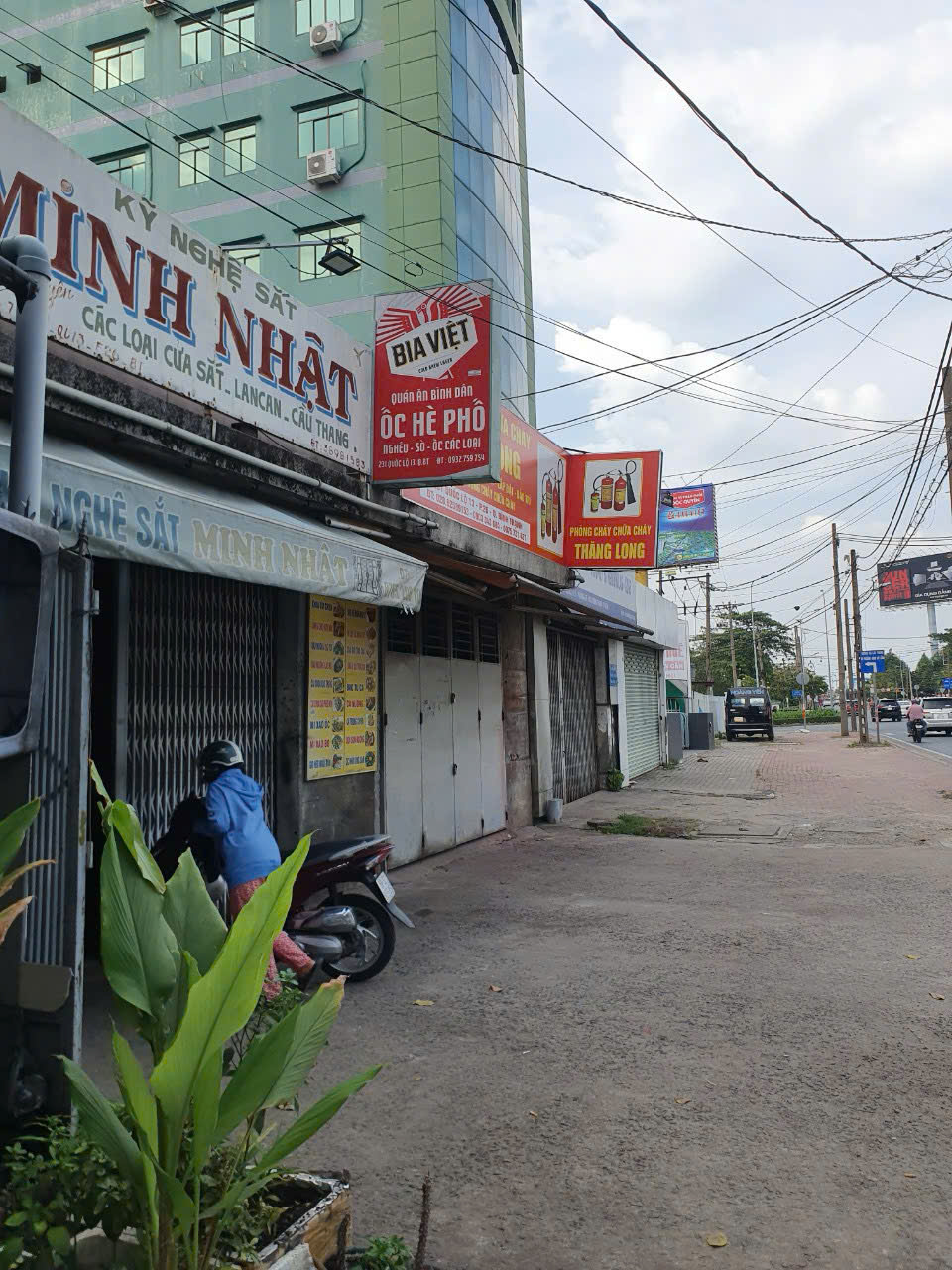 Cần bán nhà mặt tiền Quốc Lộ 13, P.26, Bình Thạnh, 10.5x29m, 57 tỷ - Ảnh chính