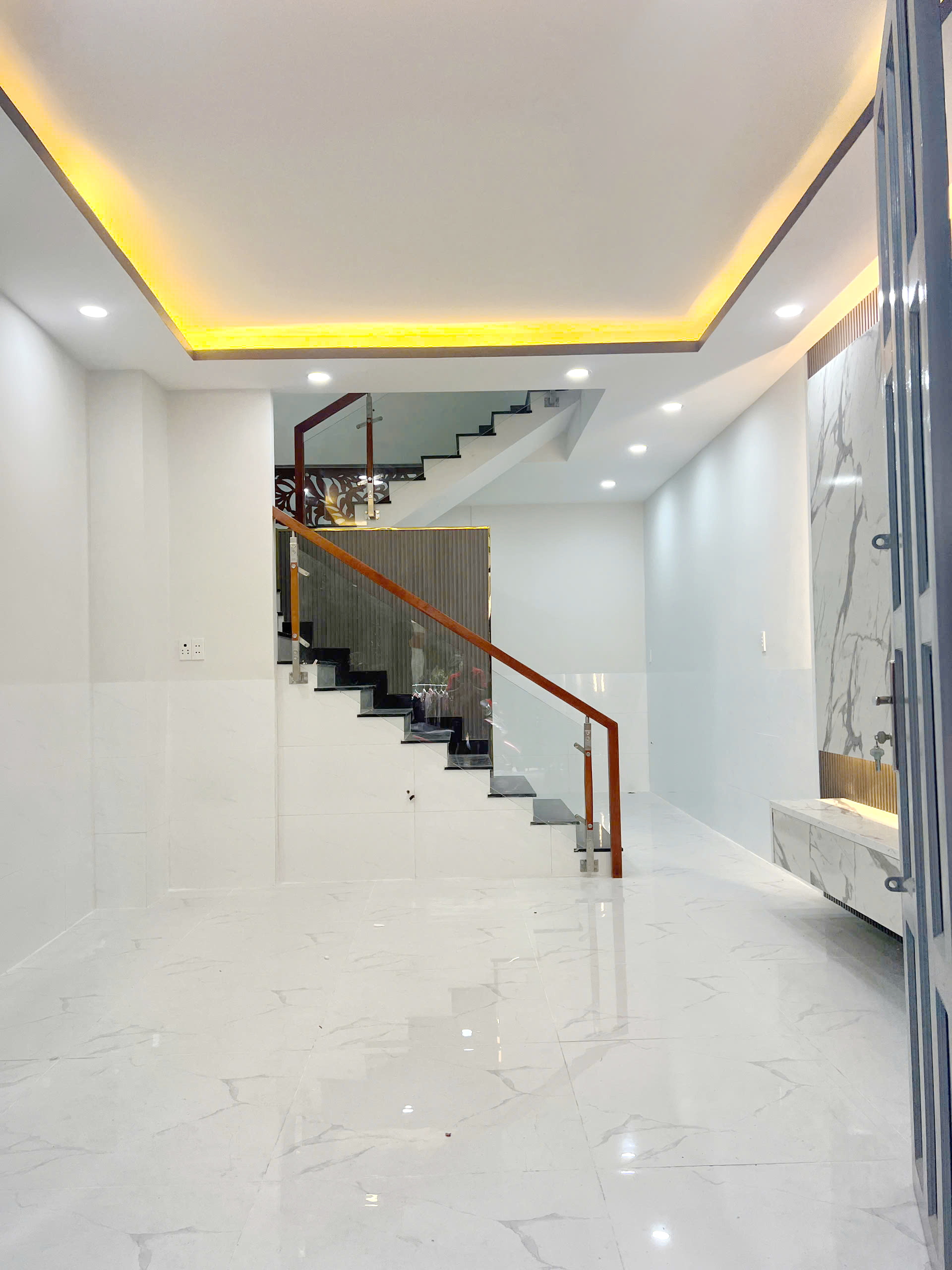 Nhà 4 tầng (4.2x12m) hẻm xe hơi tới nhà gần đường Âu Dương Lân, P3 Q8 giá 6.6 tỷ - Ảnh chính