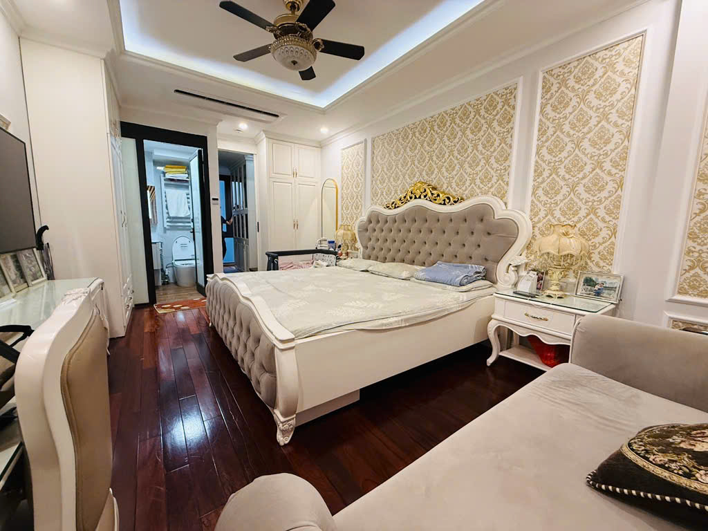 GIÁ NHỈNH 11 TỶ SAU 1  NHÀ RA PHỐ THANH NHÀN - Ảnh 4