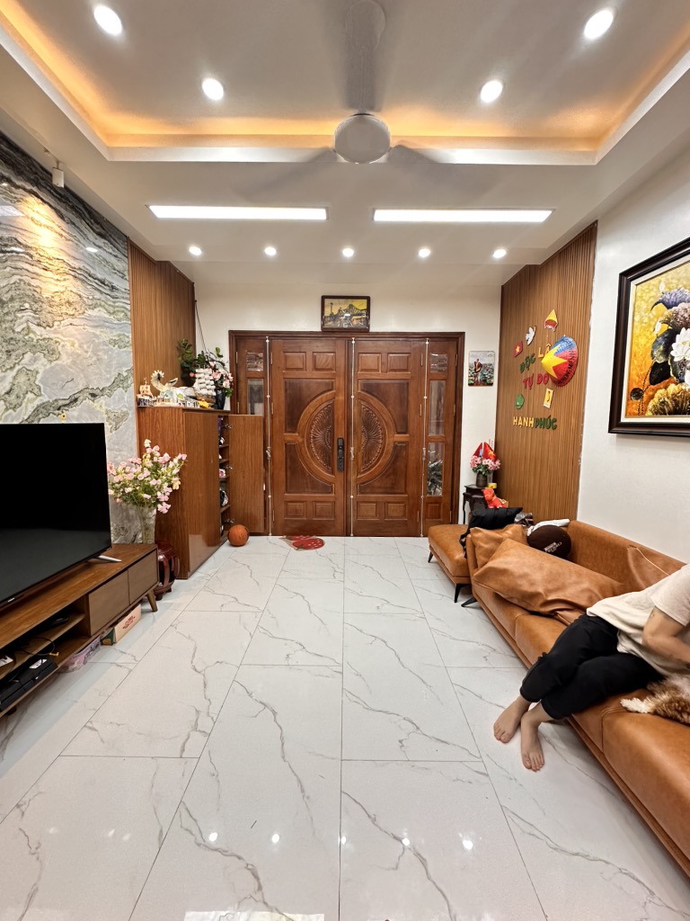 9.3TỶ 46M2 5TẦNG HOÀNG HOA THÁM NỘI THẤT KHỦNG Ở NGAY - Ảnh chính