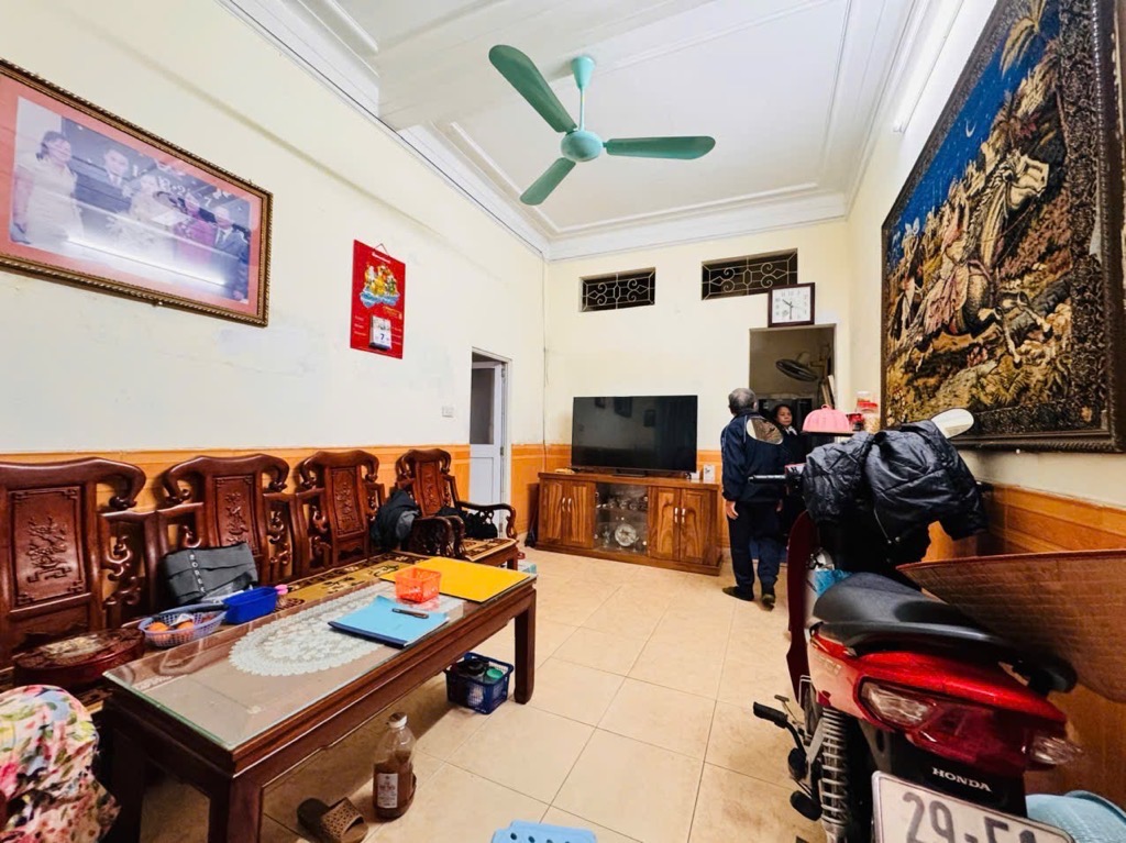 Bán nhà Thuỵ Khuê, Tây Hồ, ba gác, 43m2, 3 tầng, chỉ 8 tỷ - Ảnh chính