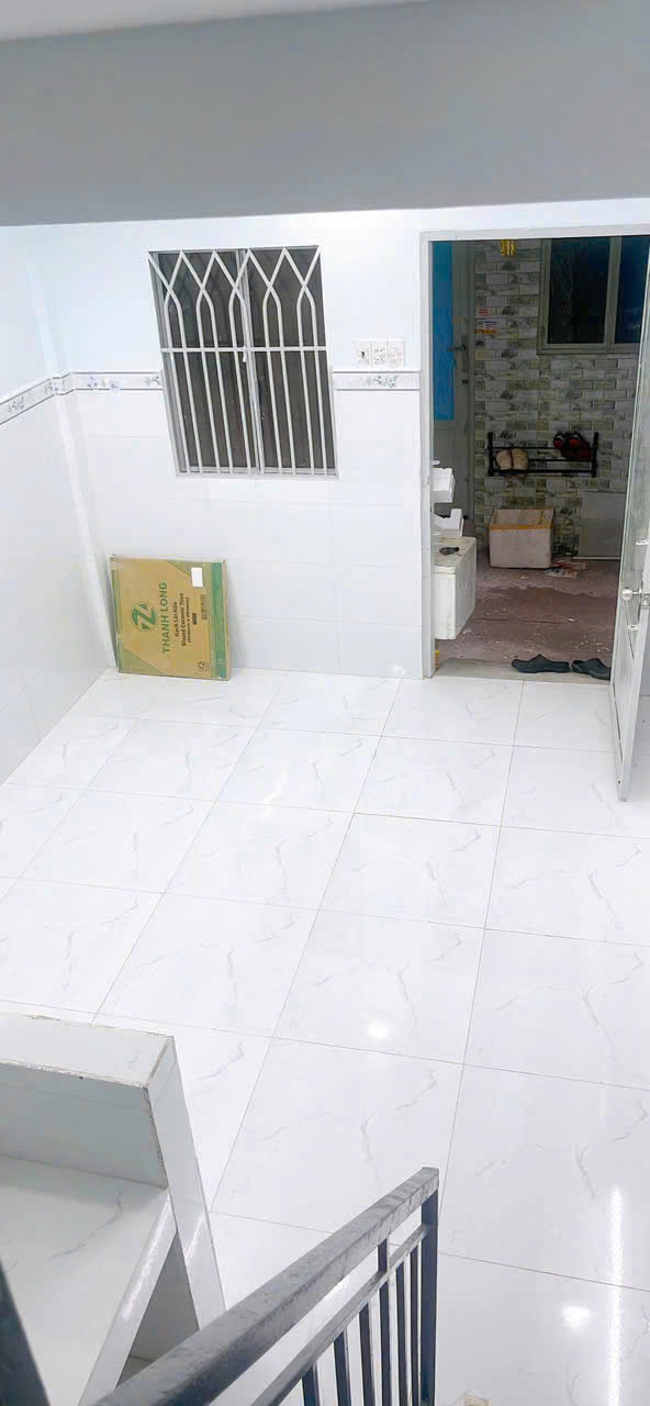 BÁN NHÀ NHỎ GIÁ TỐT – HẺM PHẠM HÙNG, GẦN NHÀ HÀNG BÌNH XUYÊN, Q8 - Ảnh chính