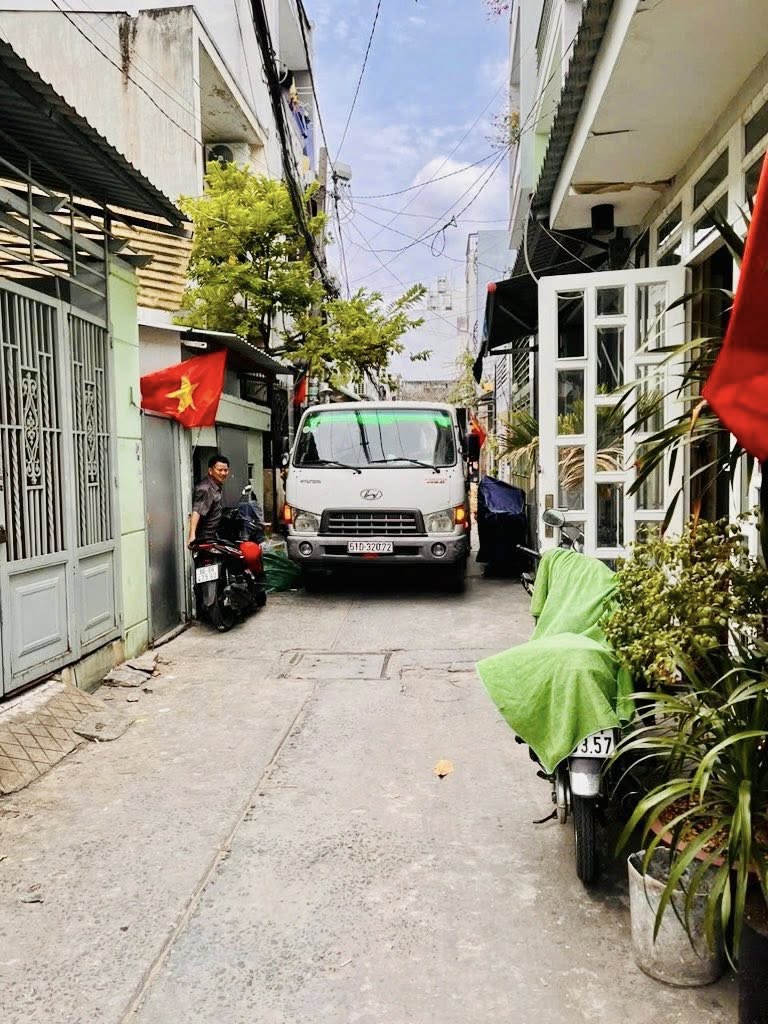 GIÁP AEON TÂN PHÚ - HÊM XE HƠI - 53M - 2 TẦNG GIÁ MỀM NHỈNH 4 - Ảnh 1