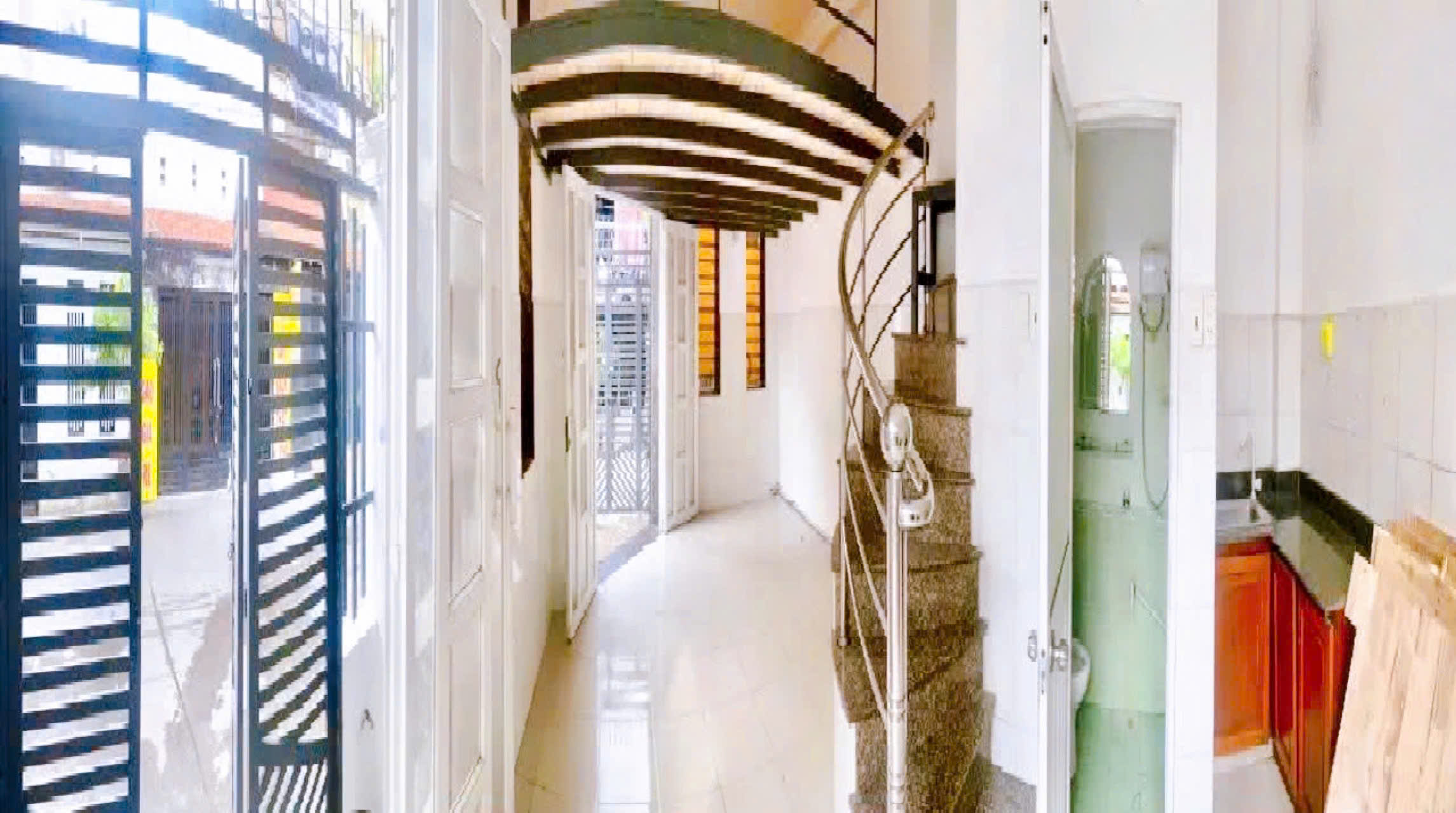 Bán nhà Lô góc, hẻm Xe hơi Phạm Văn Hai, QUẬN TÂN BÌNH, Sổ vuông 4.7x15 m,15.2 tỷ - Ảnh 2