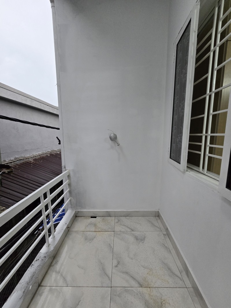 ► Nhà Kiệt thẳng thông 60m ra MT Lê Duẩn, 34m2, 2 tầng sạch đẹp, 2.xx tỷ - Ảnh 1