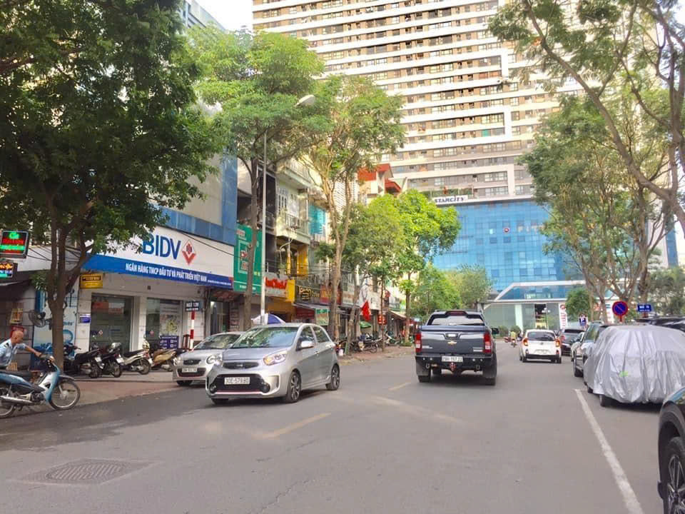 Bán tòa CCMN 9 tầng phố Vũ Tông Phan, 155m2, mặt tiền khủng 20m, hơn 39 tỷ - Ảnh 3