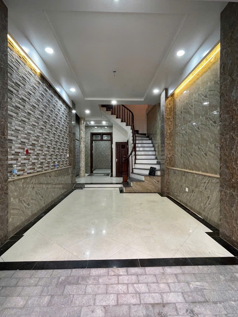 Em bán nhà riêng 7 tầng cực đẹp phố Trương Định,Q. Hoàng Mai, ô tô đỗ cửa, 68m2, 15 tỷ 300 - Ảnh 1