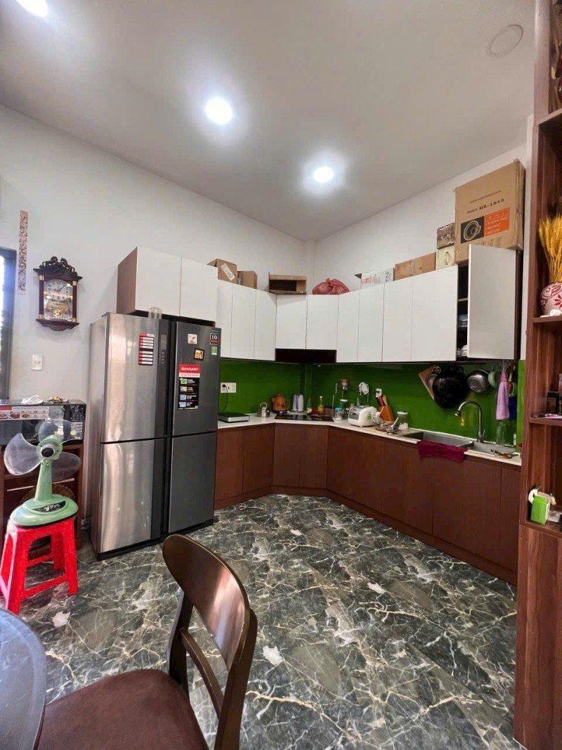 Bán nhà DT 56m², 3 tầng,  3PN, 3WC, Q.9, Thủ Đức. sổ hồng Giá  6.2 tỷ. - Ảnh 1