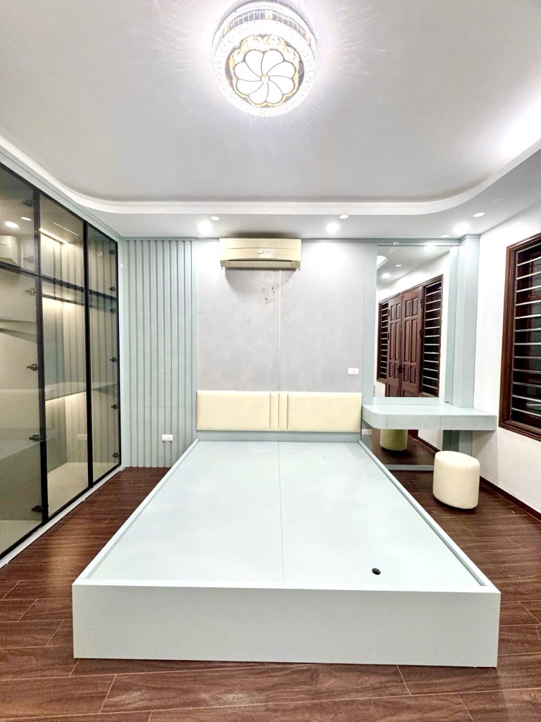 Bán nhà phố Trần Đại Nghĩa lô góc ô tô đỗ cửa vị trí siêu đẹp xây mới 5 tầng diện tích 38m2 giá 9.8 - Ảnh 3