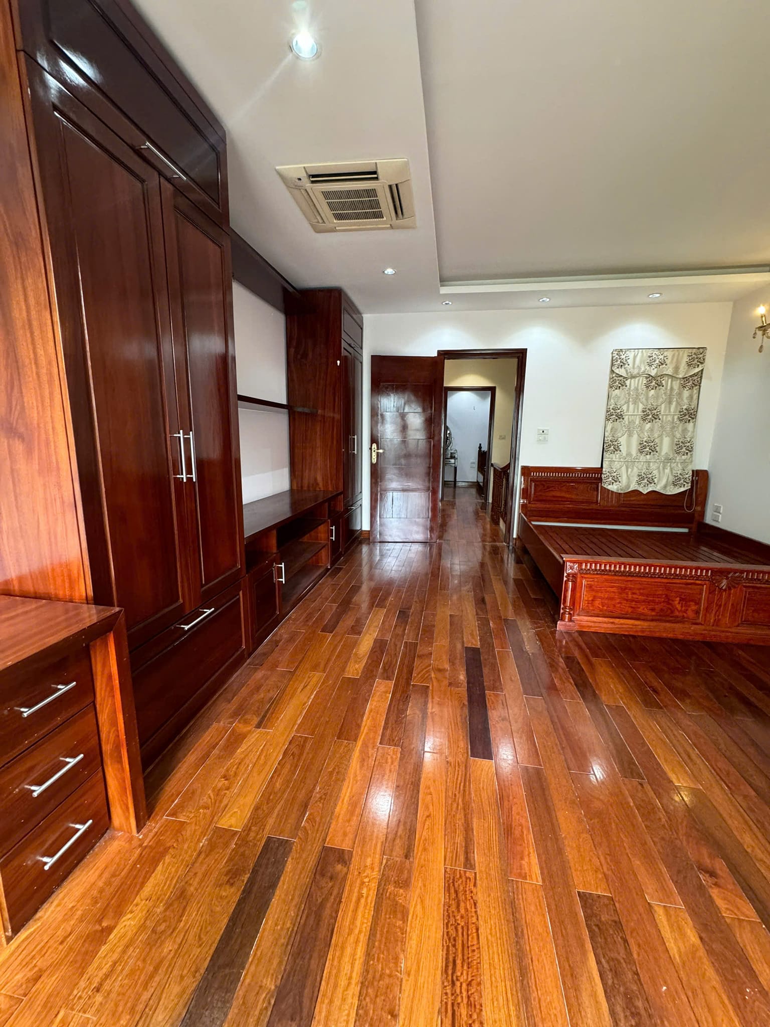 BÁN NHÀ THỤY KHUÊ PHÂN LÔ CÁN BỘ SÁT PHỐ, HAI THOÁNG 45M MT4M 1O TỶ - Ảnh chính