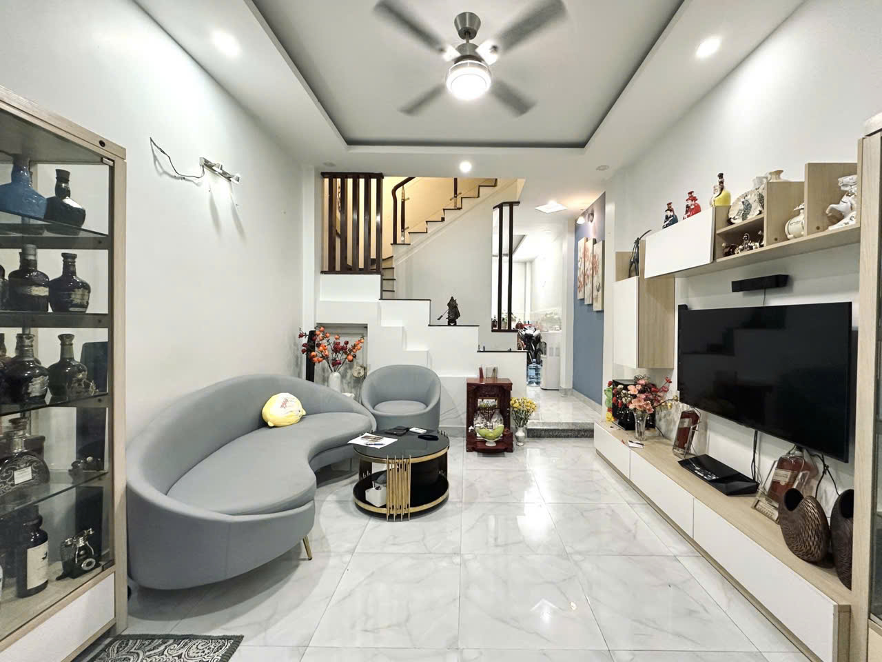 HIẾM NHÀ BÁN - PHAN XÍCH LONG - P3 PHÚ NHUẬN - 4 TẦNG HOÀN CÔNG ĐỦ - 4PN LỚN - CHÍNH CHỦ GẤP BÁN - - Ảnh 2