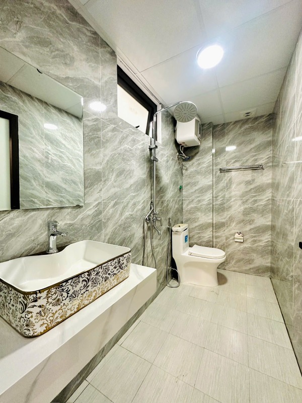 🏠 NHÀ 5 TẦNG - 1 NHÀ RA Ô TÔ TRÁNH - FULL NỘI THẤT - Ở NGAY – TRUNG TÂM THẠCH BÀN. - Ảnh 5
