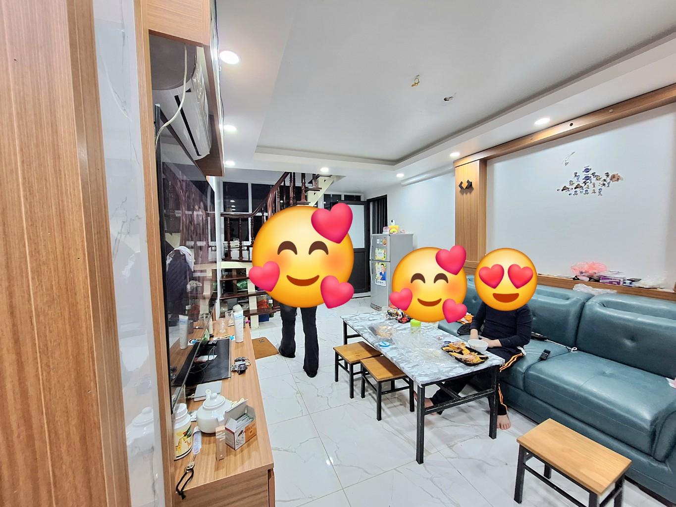 Bán nhà Tập thể Z gần ĐH Bách khoa, Kinh tế, Xây dựng 100m2. Giá: 4.3 tỷ - Ảnh chính
