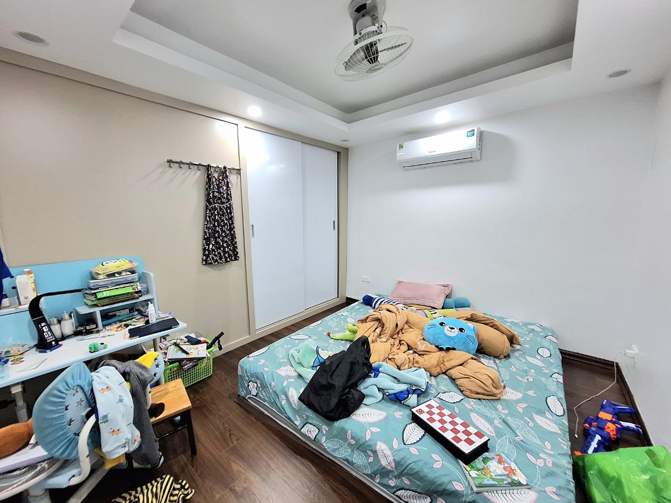 Bán nhà Tập thể Z gần ĐH Bách khoa, Kinh tế, Xây dựng 100m2. Giá: 4.3 tỷ - Ảnh 2