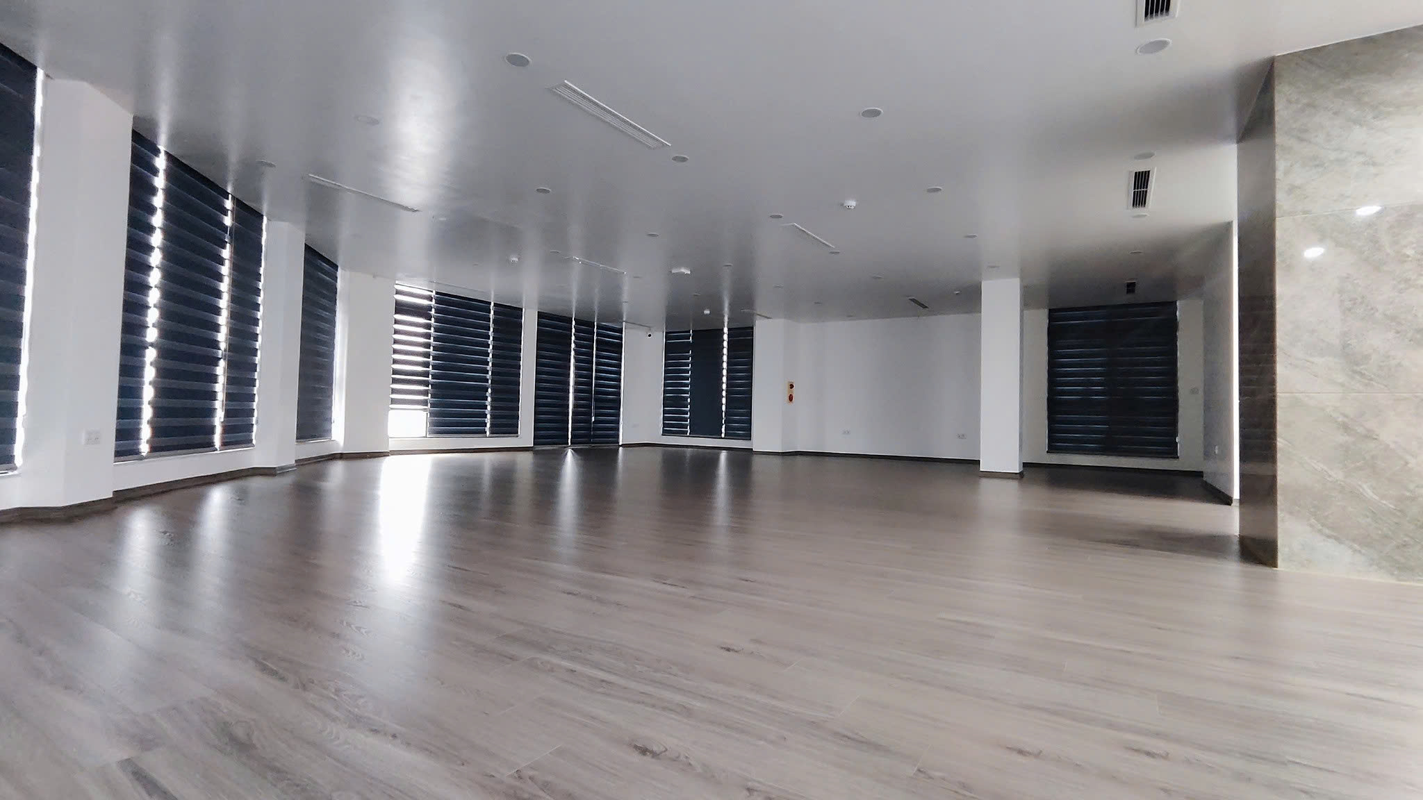 BÁN SHOPHOUSE MẶT PHỐ KĐT STARLAKE TÂY HỒ TÂY - LÔ GÓC 500M² - MT 50M - THANG MÁY - 415 TỶ - Ảnh 3