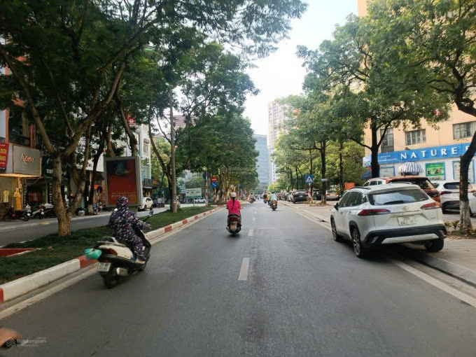 BÁN TÒA NHÀ MẶT PHỐ TRẦN ĐĂNG NINH, CẦU GIẤY - 109M² x 9 TẦNG - DÒNG TIỀN 150TR/TH - 88 TỶ - Ảnh chính