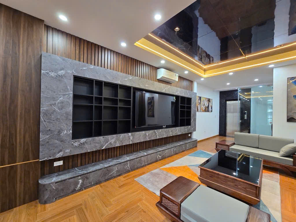 GIAO DỊCH NGAY, NHÀ MỚI LÕI NGỌC LÂM 50M, 7T, MT8M, GARA, THANG MÁY, 2 THOÁNG, NỞ HẬU, KD. - Ảnh 2