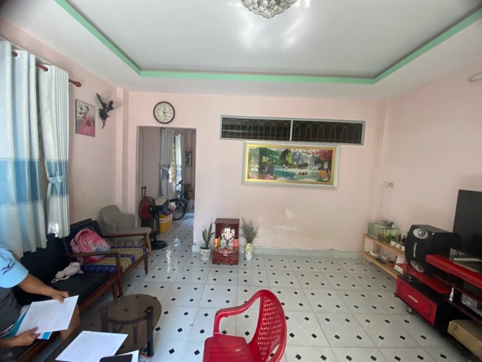 HOT, CẦN TIỀN BÁN GẤP LƯƠNG VĂN CAN [P15, Q8] DT: 174M2(6.3X 29M) 2T. 3PN, 3WC CHỈ 11.1 TỶ - Ảnh 1