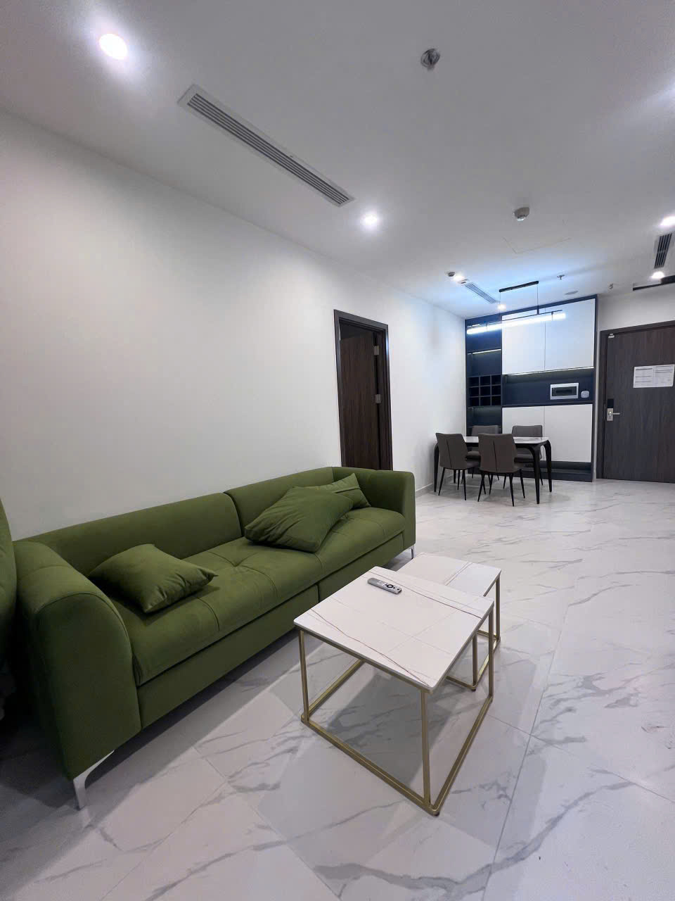 CHO THUÊ CĂN HỘ 2 PHÒNG NGỦ FULL NỘI THẤT TẠI VINHOMES GRAND PARK – GIÁ CHỈ 12 TRIỆU/THÁNG - Ảnh chính