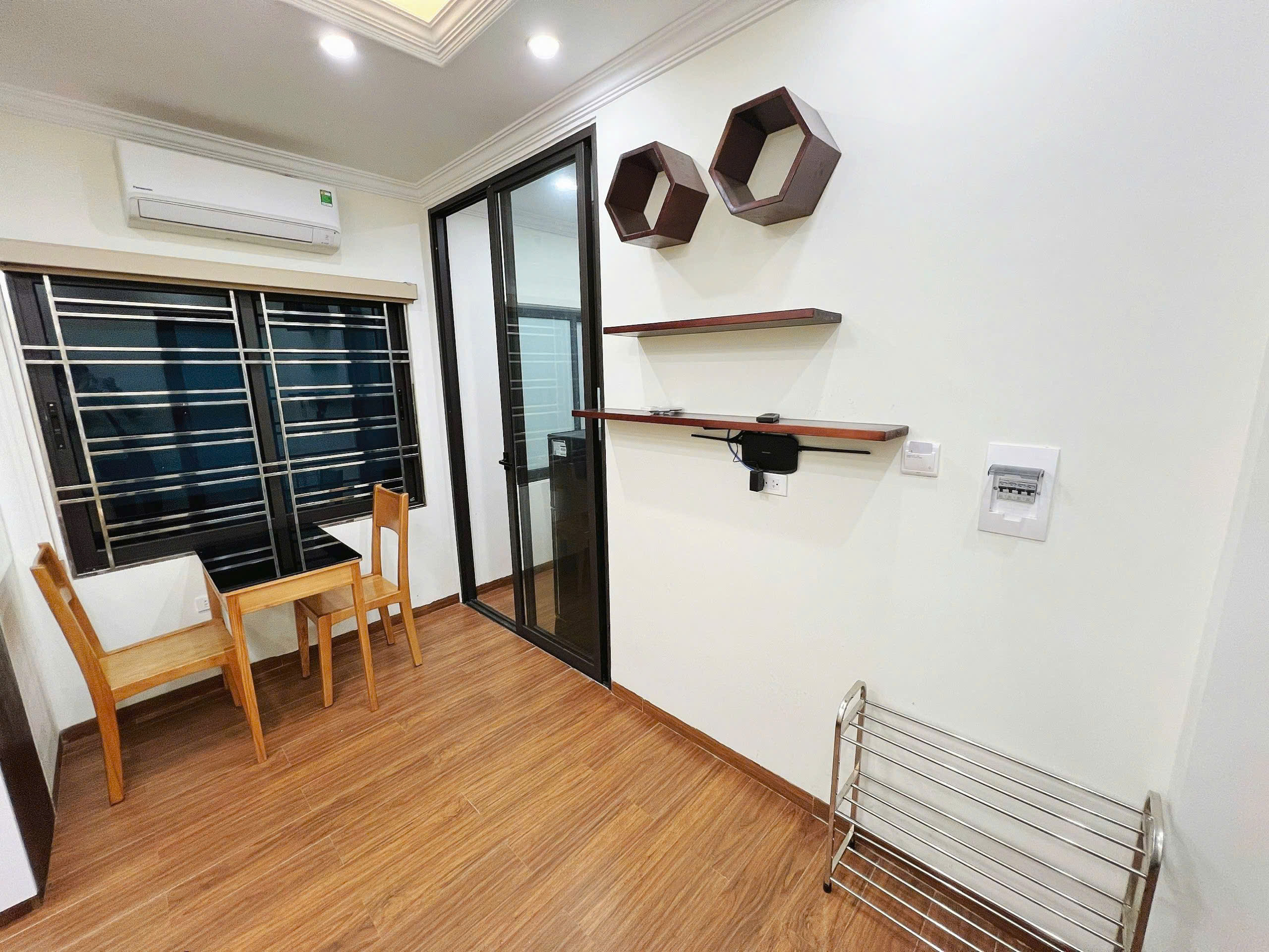 NHƯỢNG PHÒNG 1 NGỦ NGĂN BẾP full đồ tại 402/51 Mỹ Đình (104 Đình Thôn) - Nam Từ Liêm - Ảnh 2