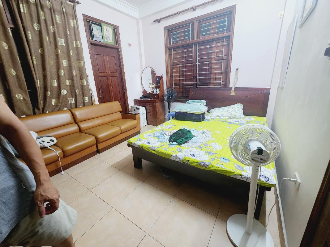 Bán nhà Trung Kính, Cầu Giấy, ngõ ô tô, lô góc 2 thoáng, 60m2, 4 tầng, Mt 5.7m, chỉ 19 tỷ - Ảnh 1