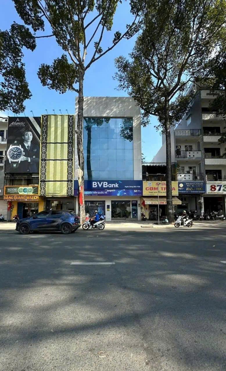 *++ Chuyển nhượng Tòa nhà 1 Hầm 11 Tầng nổi - Góc 2 MT đường Trần Hưng Đạo, Quận 5. - Ảnh chính