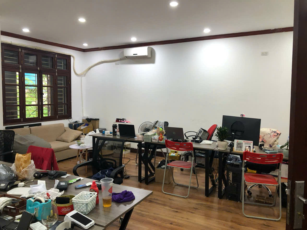 Cho thuê sàn tầng 3 tòa nhà văn phòng khu trung tâm Đống Đa, Hà Nội - Ảnh 1