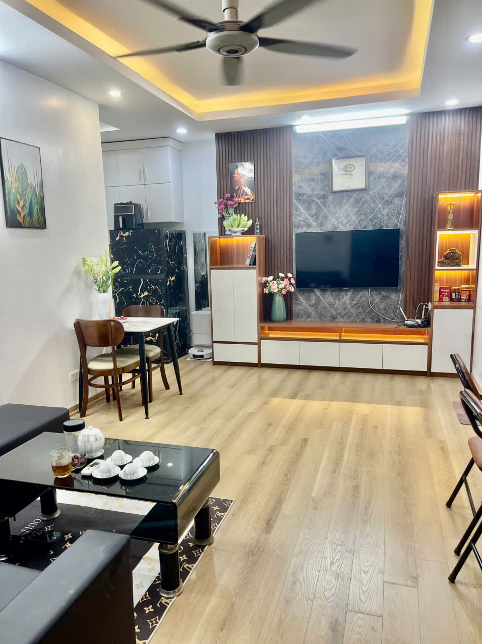Bán chung cư KĐT Kim Văn - Kim Lũ, Quận Hoàng Mai, TP HN   4.25 tỷ DT,73m2, 083.2865.116 - Ảnh chính