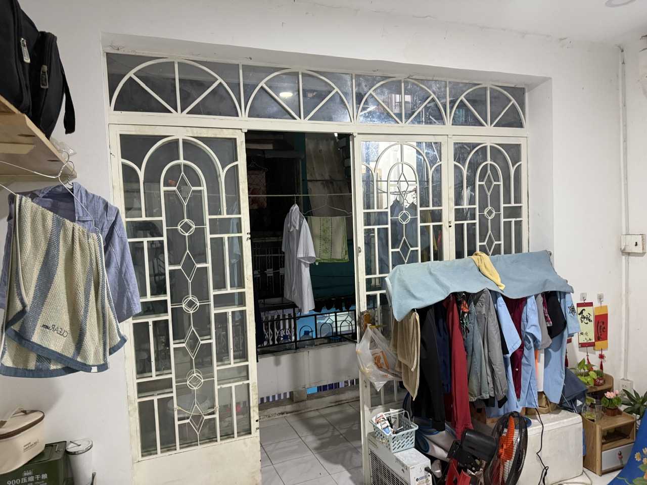 TT Quận 10 - Hẻm 4m thẳng trục - 40m2 - 4PN chỉ hơn 5 tỷ - Ảnh 2