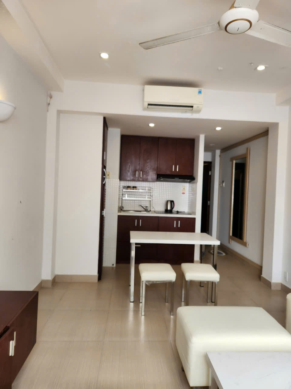Bán toàn căn hộ Nguyễn Thiện Thuật<br>vị trí: Hẻm Nguyễn Thiện Thuật, TP. Nha Trang diện tích đất : - Ảnh 2
