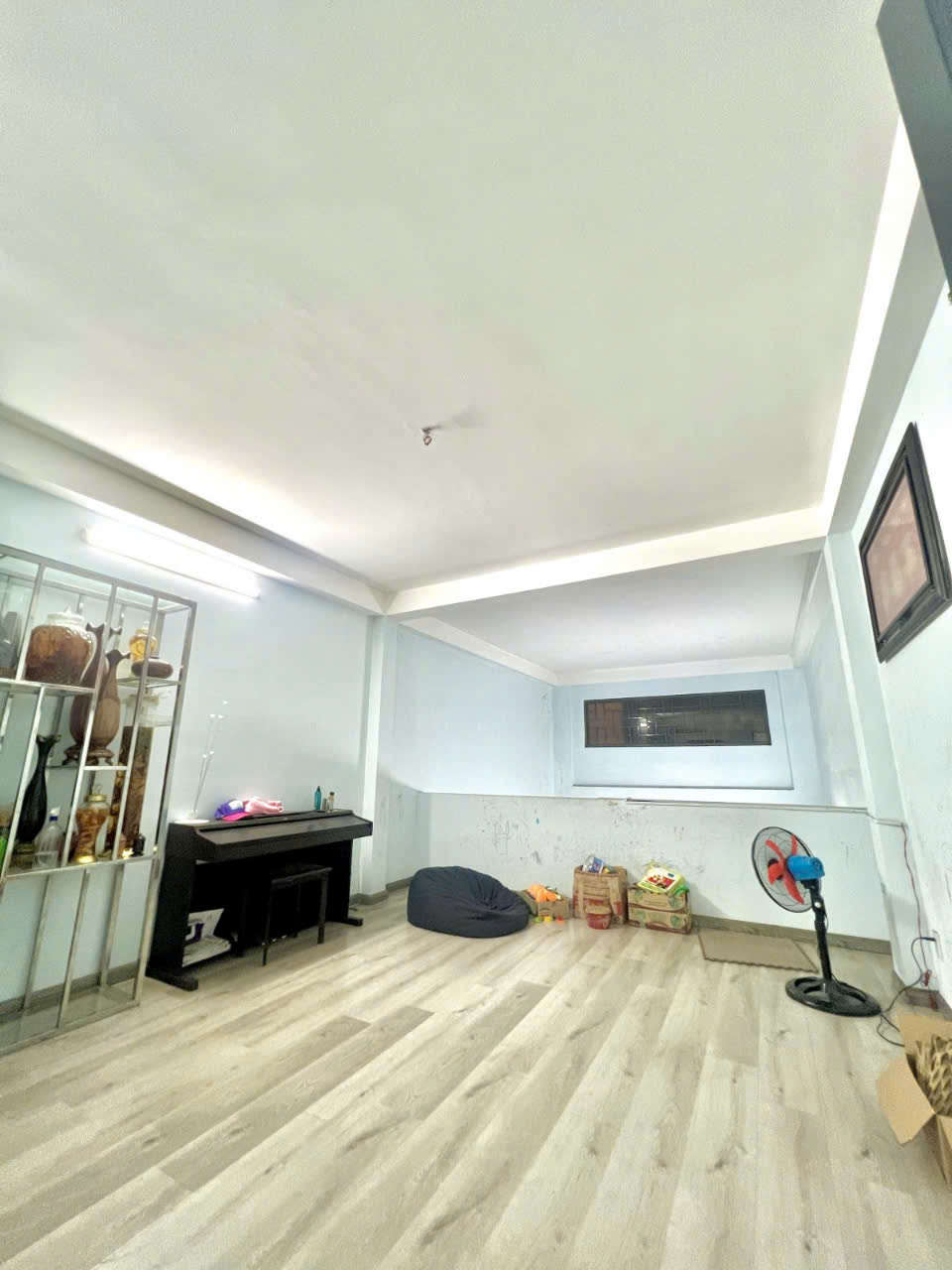 *Giảm 1 tỷ5 Bán Gấp Nhà mặt tiền Lê Lư Tân Phú 110m2,4 Tầng BTCT- 9 tỷ 950 - Ảnh 3